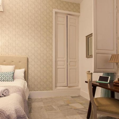 Appartamento Living4Malaga Aduana Presidential Esterno foto
