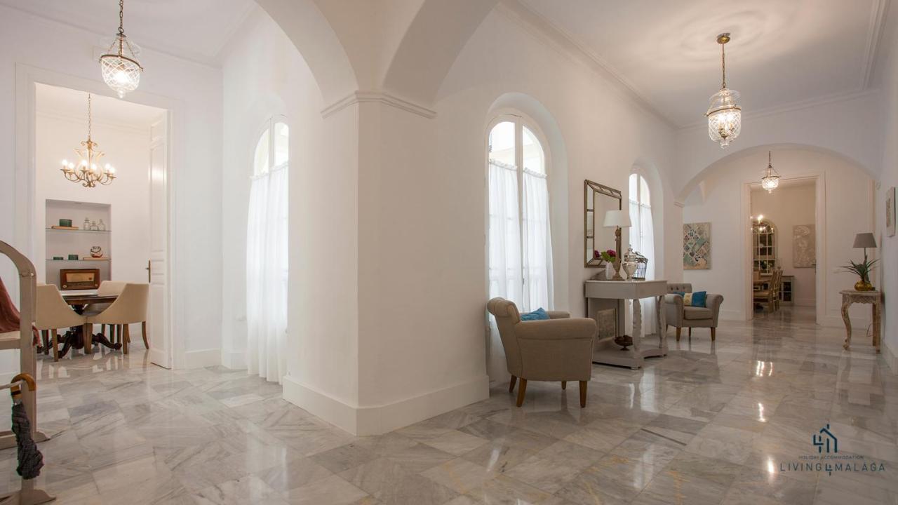 Appartamento Living4Malaga Aduana Presidential Esterno foto